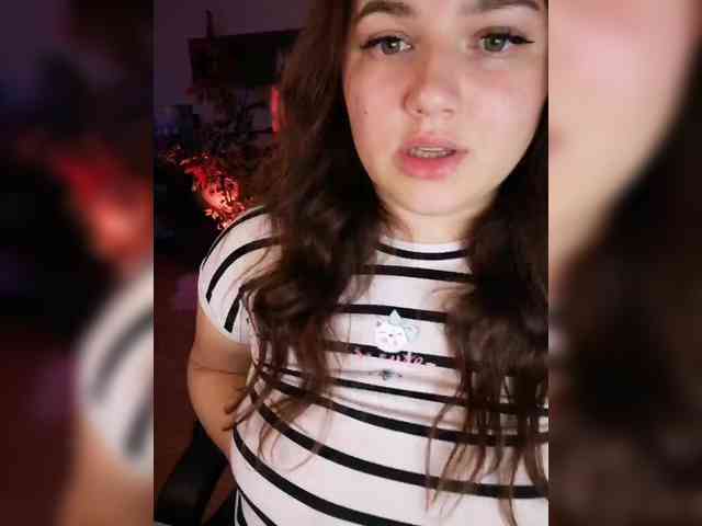 JuliaHesperaks webcam
