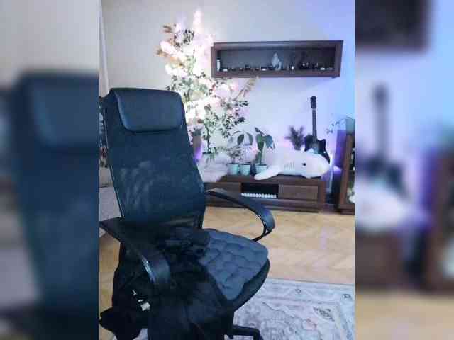 JuliaHesperaks webcam