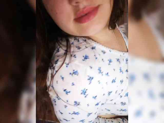 Yulua1285 Live Webcam on BongaCams