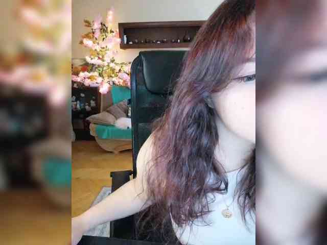 JuliaHesperaks webcam