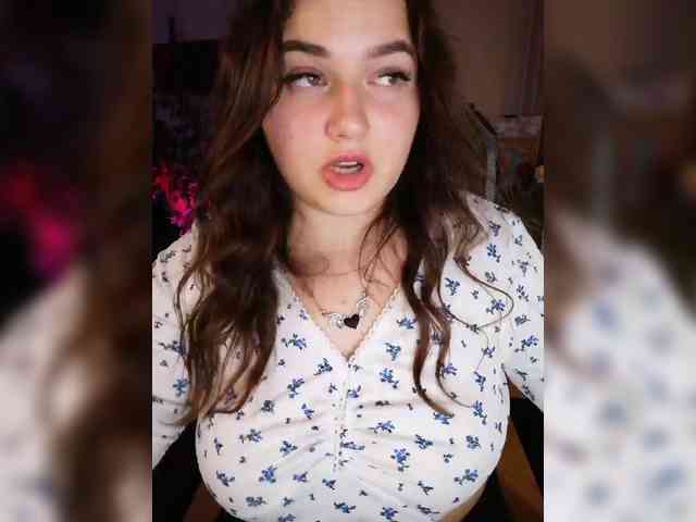 JuliaHesperaks webcam