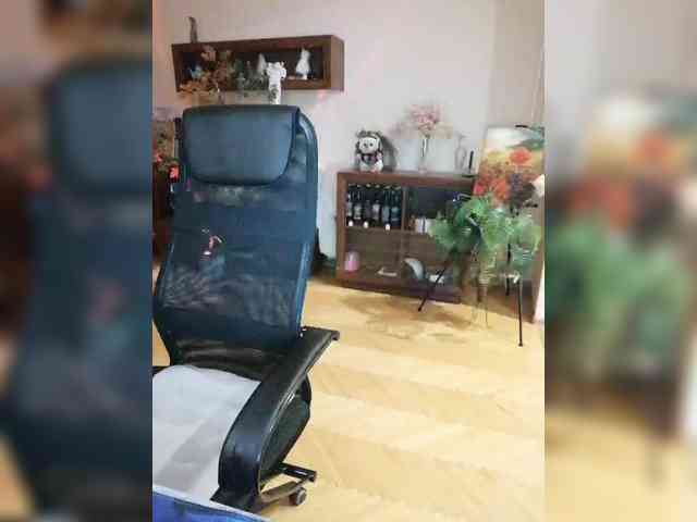 JuliaHesperaks webcam