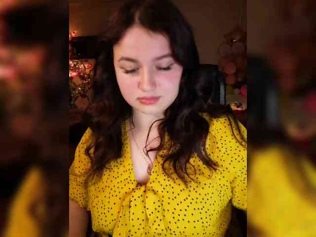 JuliaHesperaks webcam