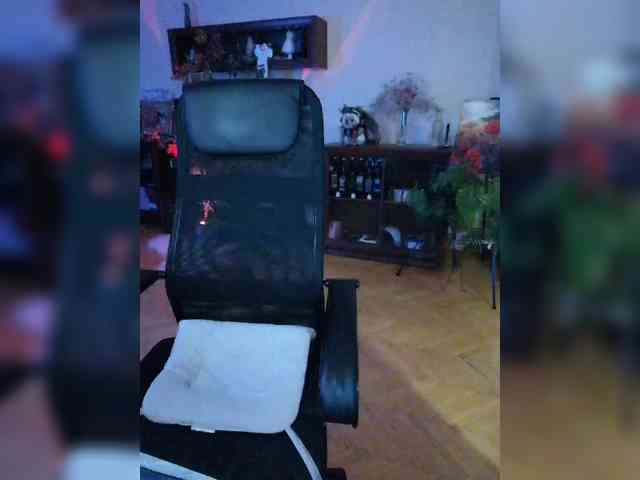 JuliaHesperaks webcam