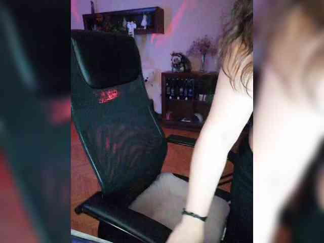 JuliaHesperaks webcam