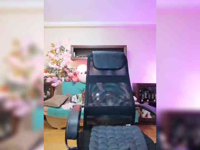 JuliaHesperaks webcam