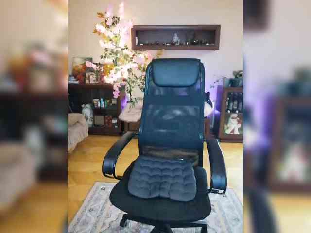 JuliaHesperaks webcam