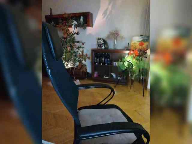 JuliaHesperaks webcam