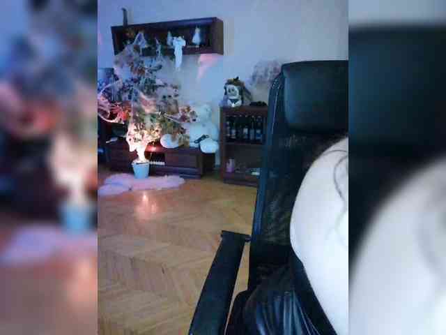 JuliaHesperaks webcam