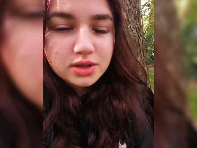 JuliaHesperaks webcam