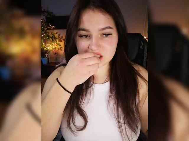 Yulua1285 Live Webcam on BongaCams