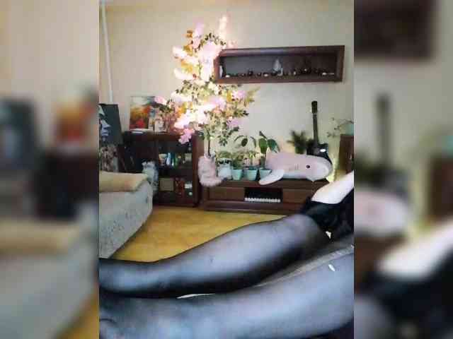 JuliaHesperaks webcam