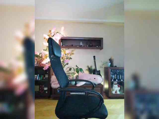 JuliaHesperaks webcam