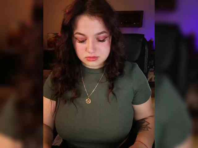 JuliaHesperaks webcam