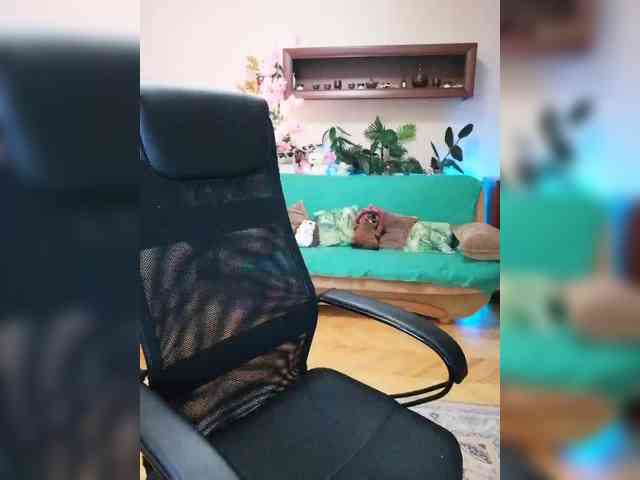 JuliaHesperaks webcam