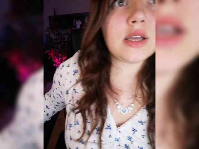 JuliaHesperaks webcam