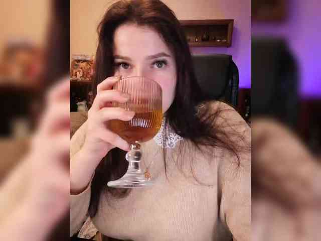 JuliaHesperaks webcam