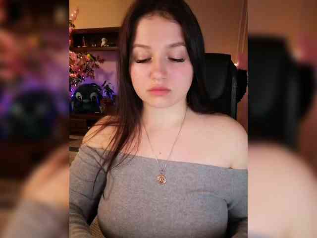 Yulua1285 Live Webcam on BongaCams