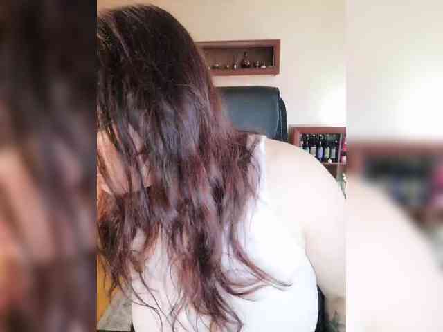 JuliaHesperaks webcam