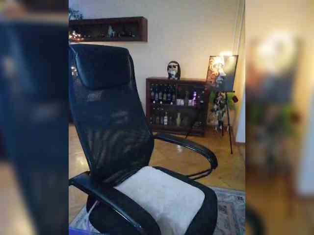 JuliaHesperaks webcam