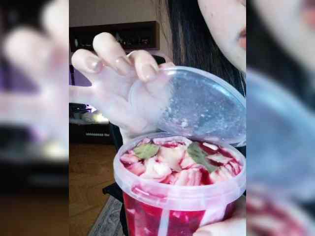 JuliaHesperaks webcam