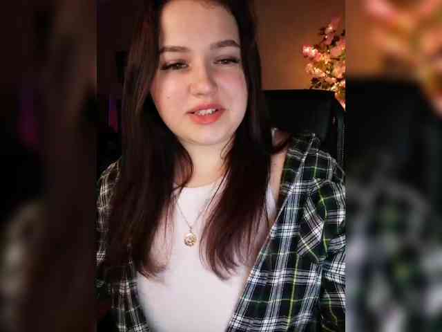 JuliaHesperaks webcam