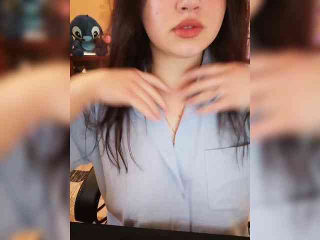 JuliaHesperaks webcam