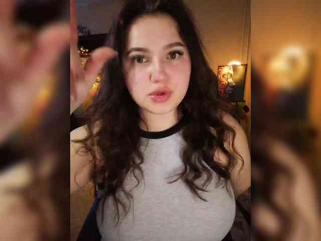 JuliaHesperaks webcam