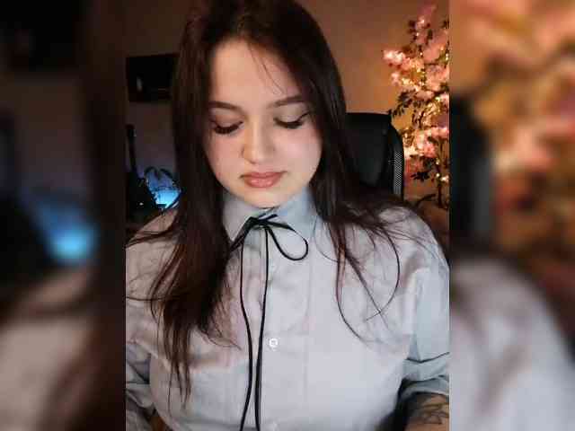JuliaHesperaks webcam