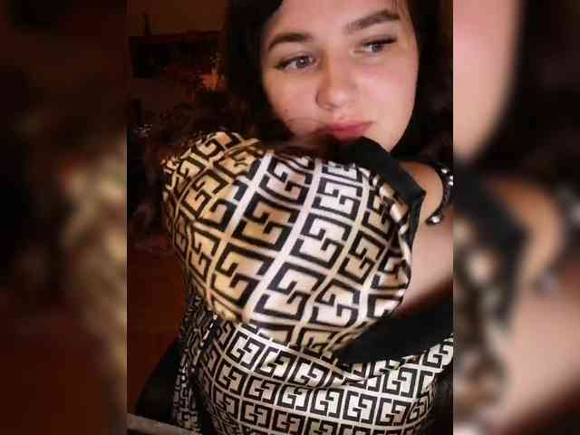 JuliaHesperaks webcam