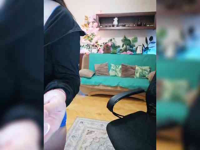 JuliaHesperaks webcam