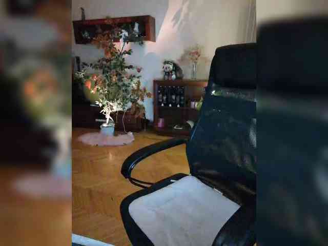 JuliaHesperaks webcam