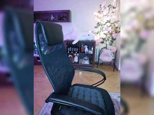 JuliaHesperaks webcam