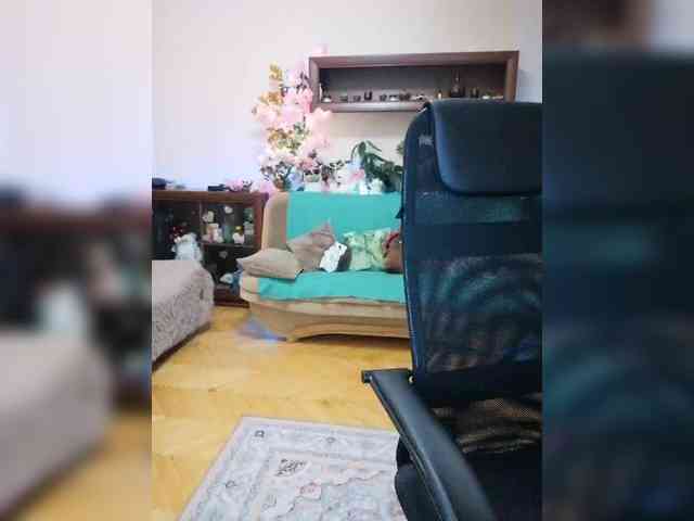 JuliaHesperaks webcam