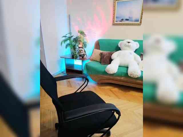 YulkaShpulka webcam