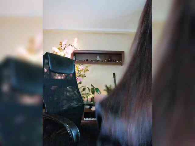 JuliaHesperaks webcam