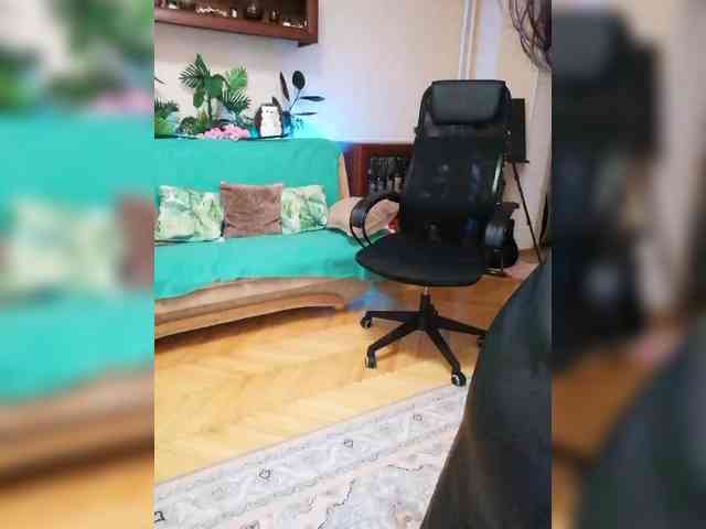 JuliaHesperaks webcam