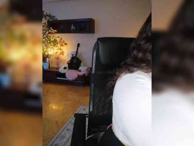 JuliaHesperaks webcam