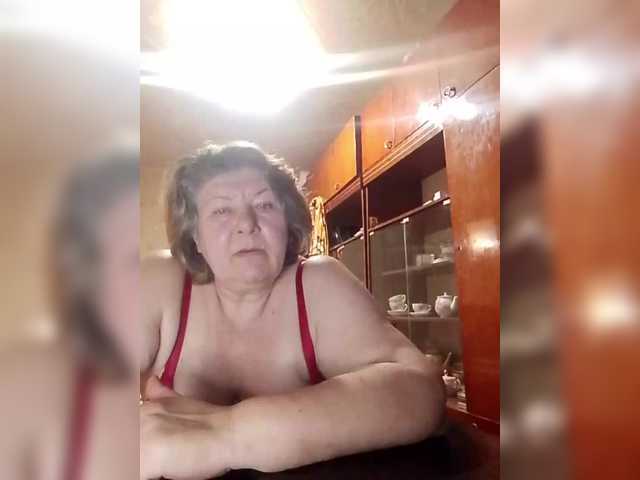 SweetSugar77's BongaCams show and profile