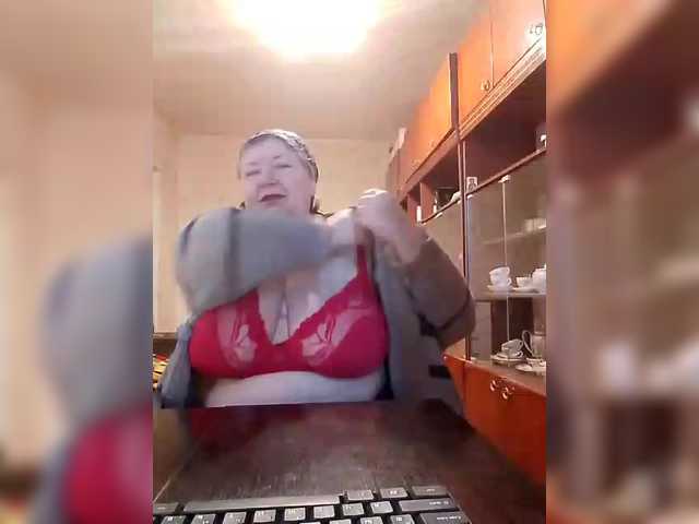 SweetSugar77's BongaCams show and profile