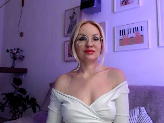 NurseTDoc's BongaCams show and profile