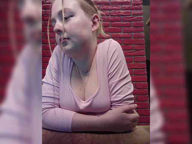 AliciaSvip webcam
