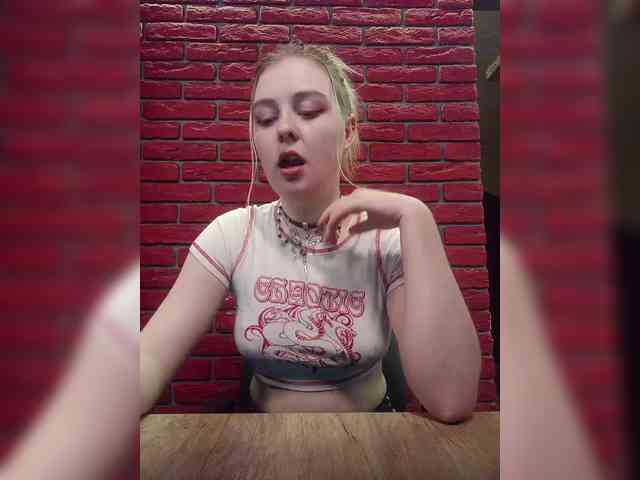 AliciaSvip webcam