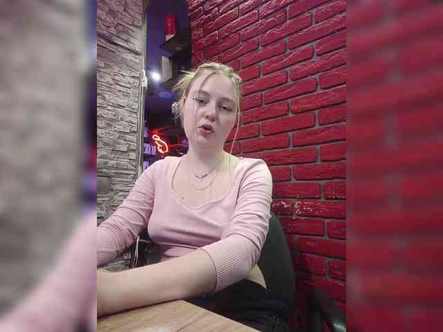 AliciaSvip webcam