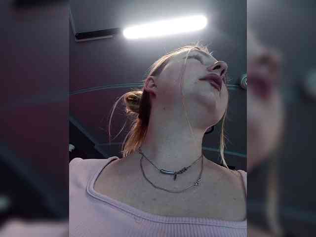 AliciaSvip webcam