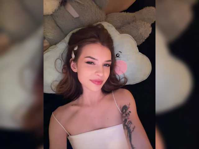 Sex chat gratuit in direct cu CutieDollBC pe BongaCams