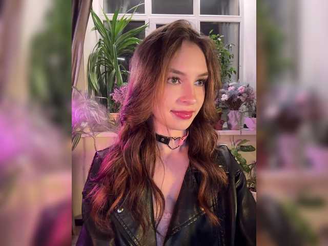 CutieDollBC's BongaCams show and profile