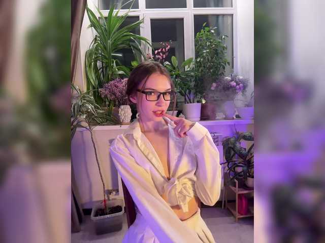 CutieDollBC's BongaCams show and profile