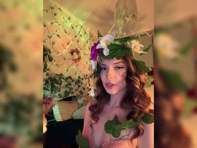 WednesdayFridayAddams webcam