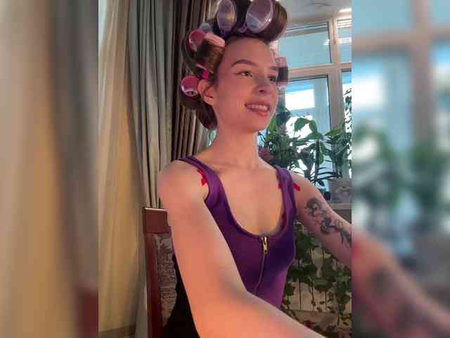 WednesdayFridayAddams webcam